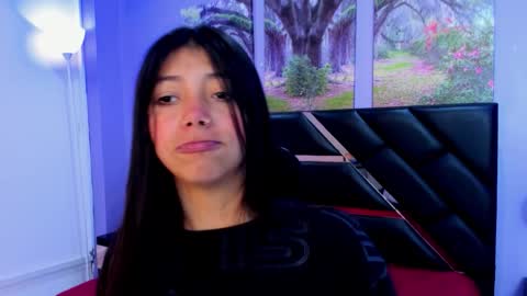 Snapshot of kimberlyvillalobos chatting on October 9, 11:41 am Kimberly Villalobos online show from October 9, 11:41 am