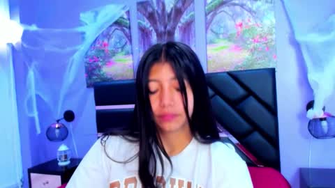 Snapshot of kimberlyvillalobos chatting on October 27, 11:36 am Kimberly Villalobos online show from October 27, 11:36 am
