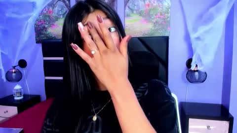 Kimberly Villalobos online show from November 1, 12:07 pm