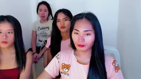 Snapshot of kimbratx chatting on December 9, 1:51 am kimbratx online show from December 9, 1:51 am