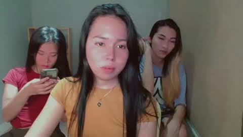 Snapshot of kimbratx chatting on December 12, 11:07 am kimbratx online show from December 12, 11:07 am