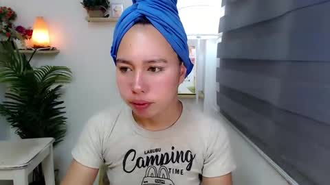 Snapshot of kimbratx chatting on September 28, 10:59 pm kimbratx online show from September 28, 10:59 pm