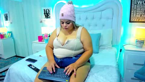 KimBrooks online show from September 19, 11:00 am