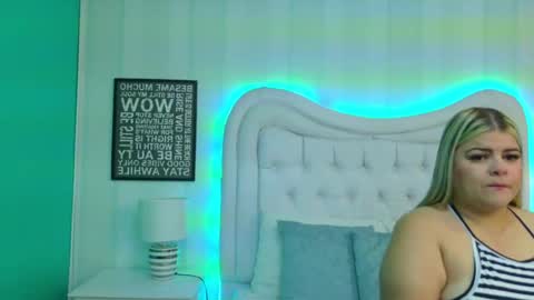 KimBrooks online show from October 12, 11:09 am