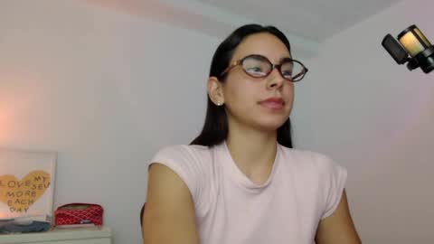 Snapshot of kimcandy_ chatting on May 30, 2:19 am CAMI online show from May 30, 2:19 am