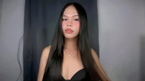 Reyna online show from June 15, 5:15 pm