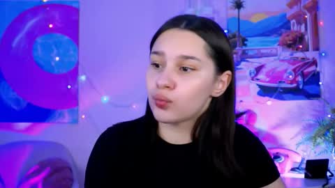 kimclarks online show from November 17, 12:00 pm