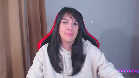 Snapshot of kimflexible_ chatting on January 5, 3:32 am Kim 3 online show from January 5, 3:32 am