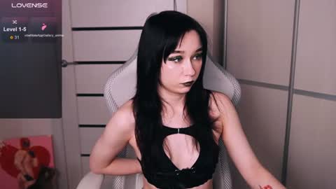 Kimiko online show from June 15, 5:42 am