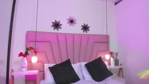 kimluna1 online show from February 24, 3:15 am