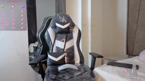 kimm_jones online show from September 30, 8:47 pm