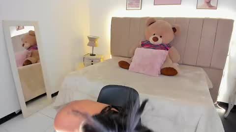 Snapshot of kimm_khalifa chatting on November 14, 8:29 pm Kim online show from November 14, 8:29 pm