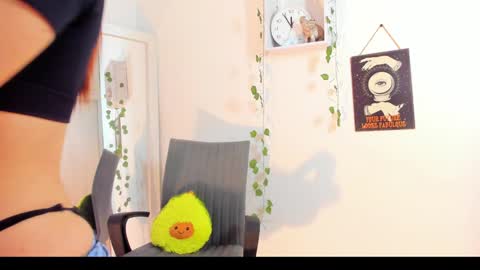 Snapshot of kimmcarter chatting on December 14, 7:07 am Kimm online show from December 14, 7:07 am