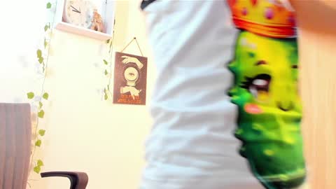 Snapshot of kimmcarter chatting on December 18, 3:58 am Kimm online show from December 18, 3:58 am