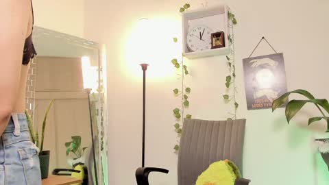 Snapshot of kimmcarter chatting on January 10, 5:05 am Kimm online show from January 10, 5:05 am