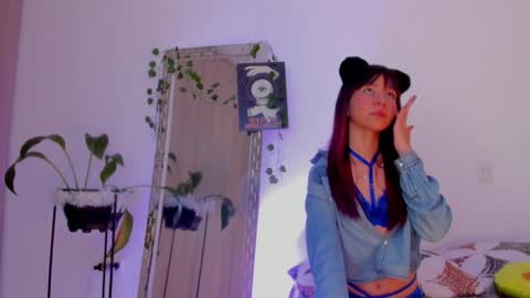 Snapshot of kimmcarter chatting on October 18, 1:52 am Kimm online show from October 18, 1:52 am