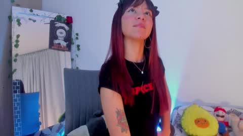 Snapshot of kimmcarter chatting on October 28, 2:37 am Kimm online show from October 28, 2:37 am