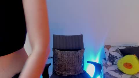 Snapshot of kimmcarter chatting on November 9, 11:25 pm Kimm online show from November 9, 11:25 pm