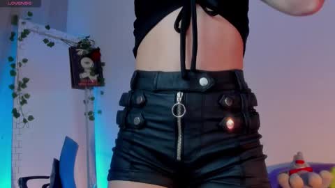 Snapshot of kimmcarter chatting on November 30, 2:04 am Kimm online show from November 30, 2:04 am