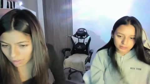 kimmi online show from December 1, 11:21 pm