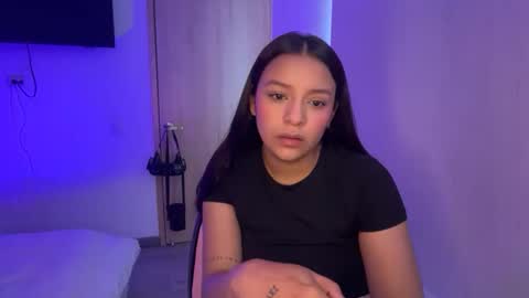 Snapshot of kimmi_foxy chatting on May 12, 1:19 pm kimmi online show from May 12, 1:19 pm
