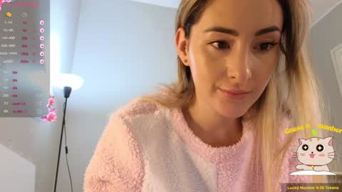 Kimmie online show from January 3, 9:47 am