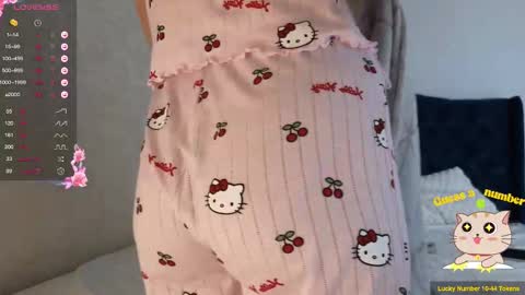 Kimmie online show from February 11, 8:58 am