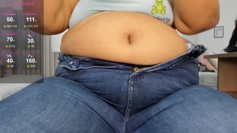 Snapshot of kimmie_kaboom_ chatting on December 17, 8:10 pm Karla online show from December 17, 8:10 pm