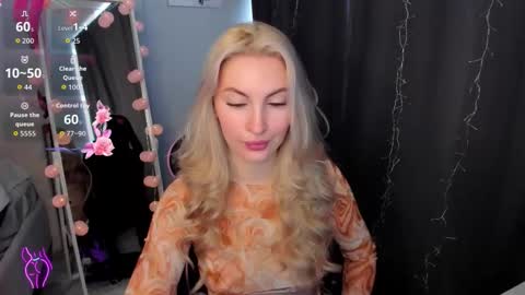 kimmy1_powell online show from March 15, 5:02 am