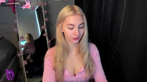 kimmy1_powell online show from April 23, 4:03 am