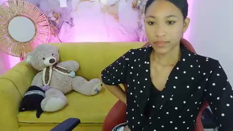 Snapshot of kimmy_m_ chatting on June 10, 12:26 pm kimmy_m_ online show from June 10, 12:26 pm