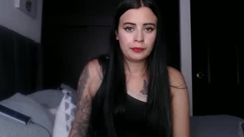 kelly online show from December 12, 6:21 pm