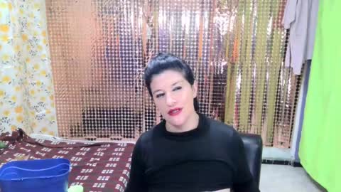 Snapshot of kimmy_sander1 chatting on June 4, 7:09 pm Kimmy online show from June 4, 7:09 pm