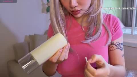 Kim online show from February 22, 5:30 am