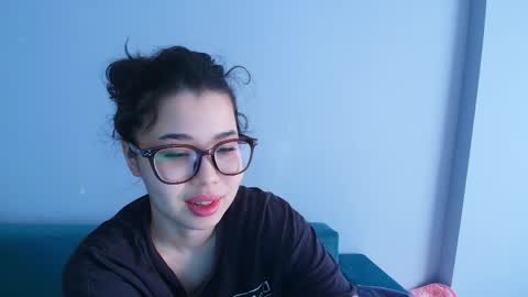 Kimi online show from May 25, 3:12 am