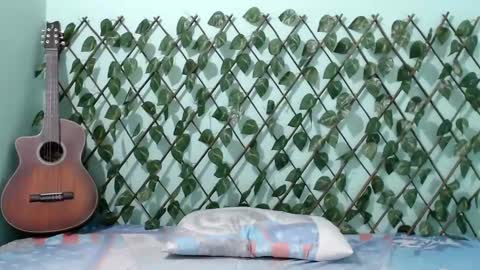 Snapshot of kimzu2830 chatting on February 12, 12:16 am Kim and Zuka online show from February 12, 12:16 am