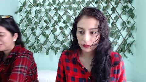 Snapshot of kimzu2830 chatting on March 10, 12:26 pm Kim and Zuka online show from March 10, 12:26 pm