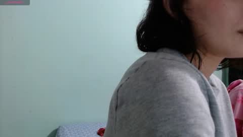 Snapshot of kimzu2830 chatting on October 20, 12:55 am Kim and Zuka online show from October 20, 12:55 am