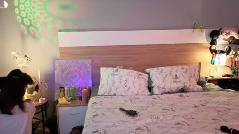 Snapshot of kina_ka chatting on May 10, 7:41 pm kina_ka online show from May 10, 7:41 pm