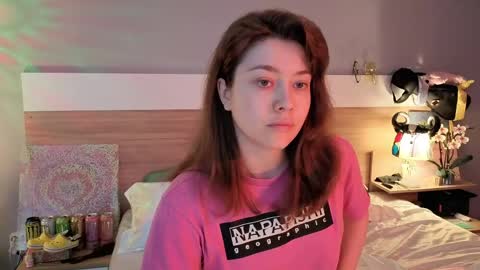 Snapshot of kina_ka chatting on May 23, 7:07 pm kina_ka online show from May 23, 7:07 pm