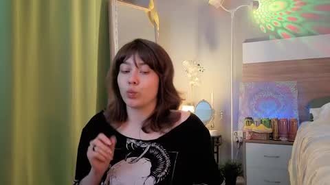 Snapshot of kina_ka chatting on May 28, 7:44 pm kina_ka online show from May 28, 7:44 pm