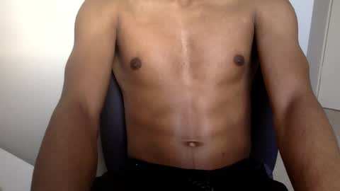 Snapshot of kinda_horny_right_now chatting on January 1, 8:26 pm Isaac online show from January 1, 8:26 pm