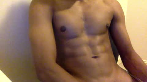 Snapshot of kinda_horny_right_now chatting on January 7, 10:43 am Isaac online show from January 7, 10:43 am
