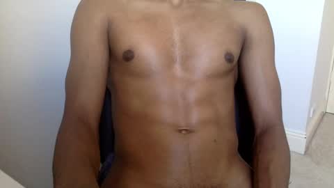 Snapshot of kinda_horny_right_now chatting on January 16, 4:07 am Isaac online show from January 16, 4:07 am