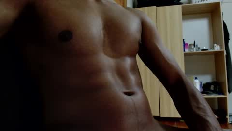 Snapshot of kinda_horny_right_now chatting on October 5, 1:31 pm Isaac online show from October 5, 1:31 pm