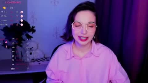 Hazel online show from November 21, 7:45 pm