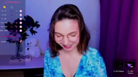 Hazel online show from April 18, 7:07 pm