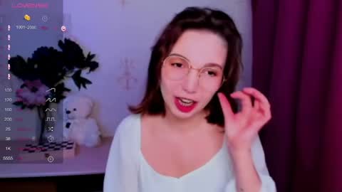 Hazel online show from April 21, 11:40 pm