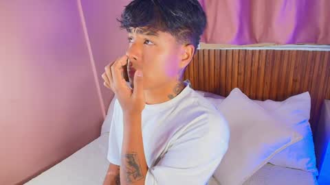 king  help me reach 100 likes online show from March 31, 2:02 am