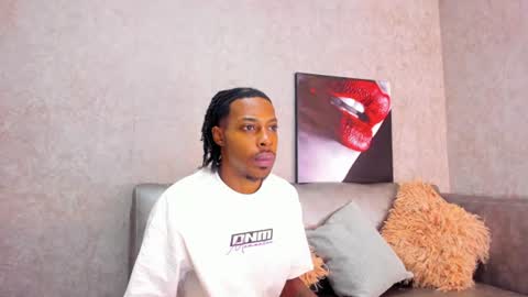 Snapshot of king_blazze chatting on June 24, 1:10 pm B L A Z Z E online show from June 24, 1:10 pm